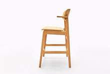 画像をギャラリービューアに読み込む, IC5 SKIFF ARM COUNTER CHAIR