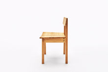 画像をギャラリービューアに読み込む, IC0 WORKSHOP CHAIR