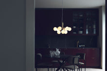 画像をギャラリービューアに読み込む, APIALES 9 CHANDELIER