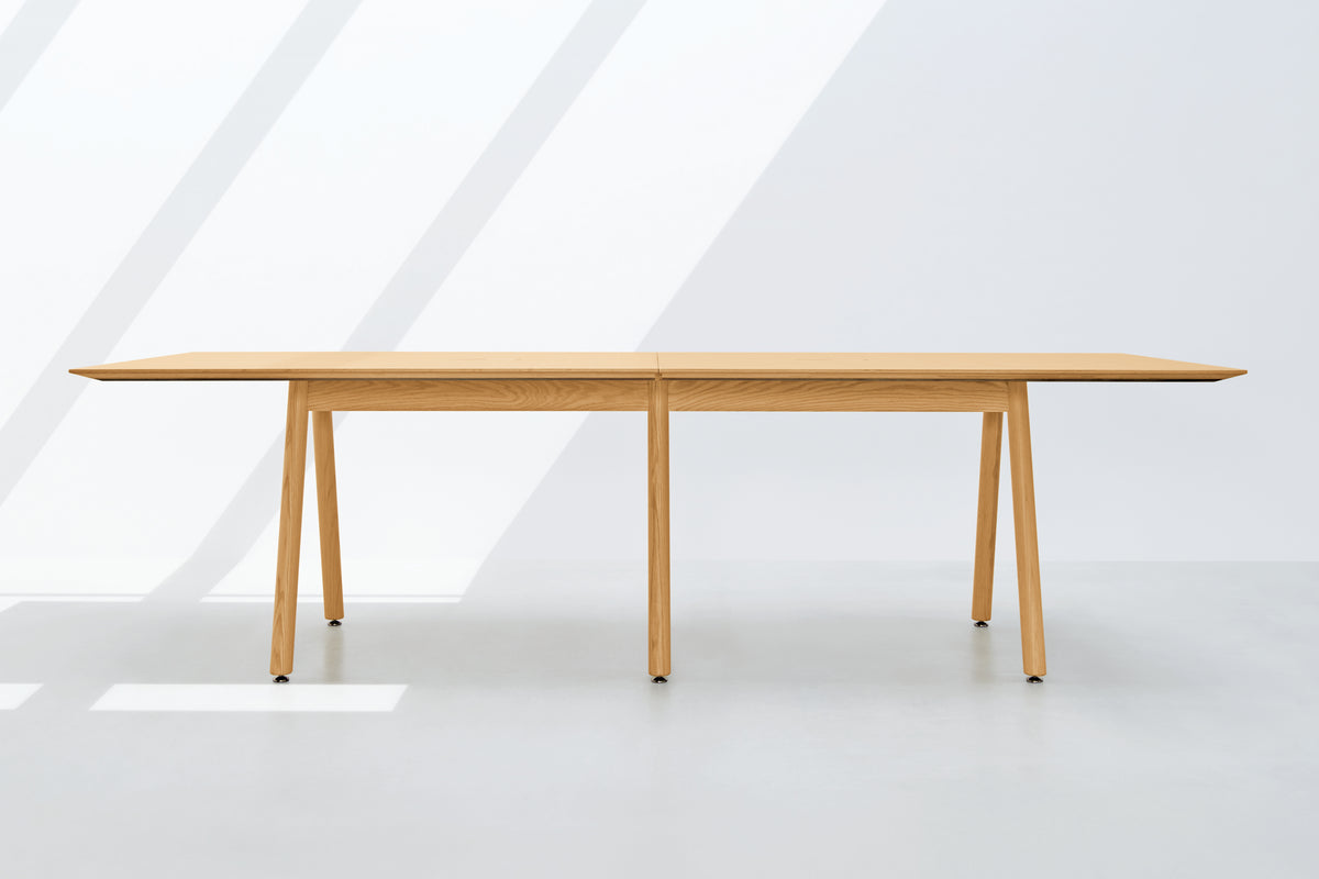 MARU BENCH DESK – choices by IMPLEMENTS