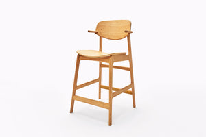 IC5 SKIFF ARM COUNTER CHAIR