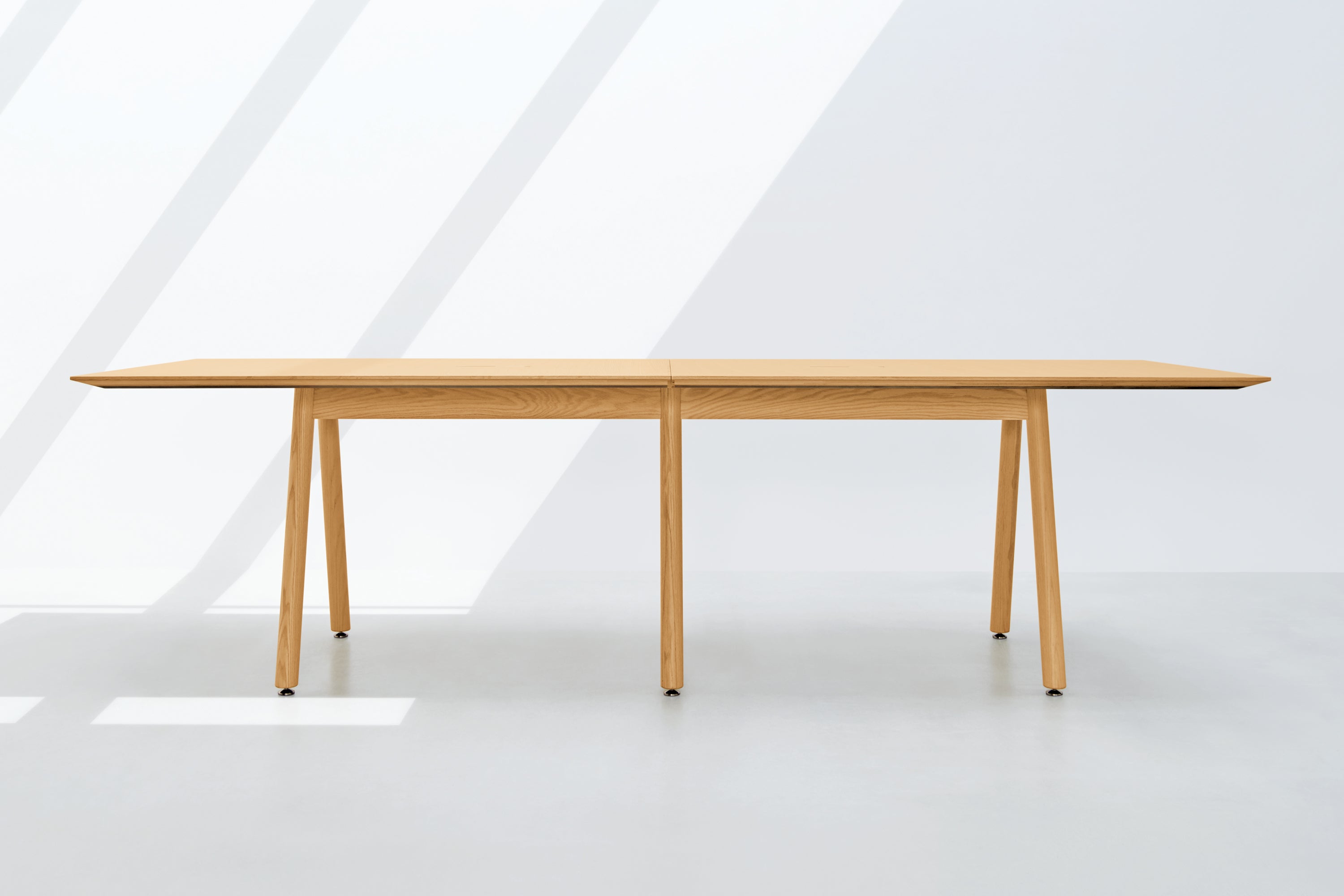 MARU BENCH DESK – choices by IMPLEMENTS MARU BENCH DESK – choices by IMPLEMENTS