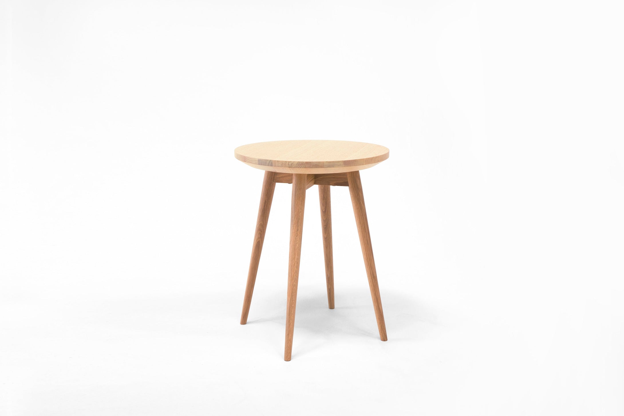 NT3 SIDE TABLE